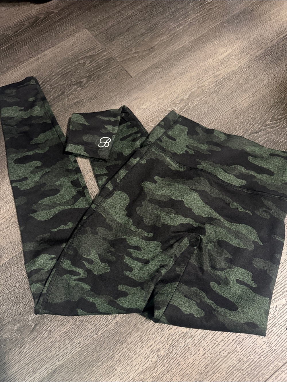Bombshell sportswear Camo Leggings in Olive Green - Athleisure Bottoms
